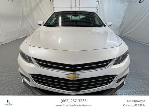 Used 2018 Chevrolet Malibu LT FWD image 2