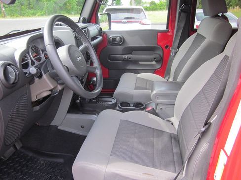 Used 2010 Jeep Wrangler Unlimited Sport AWD/4WD image 10
