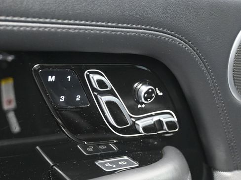 Used 2020 Land Rover Range Rover HSE image 26