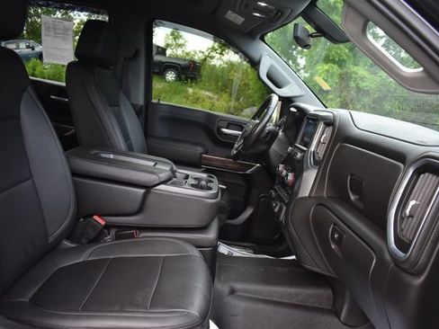 Certified 2022 Chevrolet Silverado 1500 LT AWD/4WD image 13