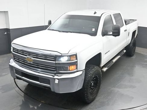 Used 2015 Chevrolet Silverado 2500 LT AWD/4WD image 31