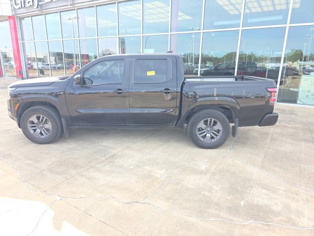 Used 2025 Nissan Frontier SV w/ SV Convenience Package RWD image 2