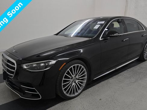 Used 2023 Mercedes-Benz S 580 4MATIC Sedan image 3