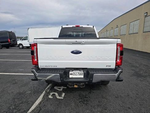 Used 2023 Ford F250 Lariat w/ FX4 Off-Road Package image 4