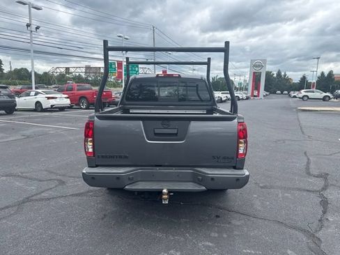 Used 2020 Nissan Frontier SV w/ Midnight Edition Floor Mats AWD/4WD image 6