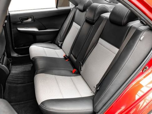 Used 2012 Toyota Camry SE FWD image 37
