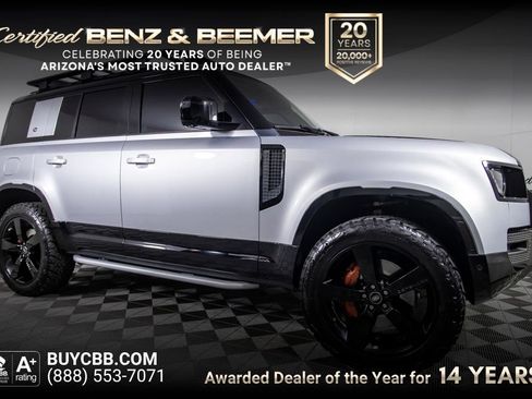 Used 2021 Land Rover Defender 110 X AWD/4WD image 1
