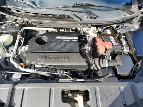 Used 2022 Nissan Rogue SV w/ SV Premium Package image 10