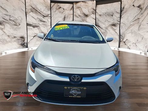 Used 2023 Toyota Corolla LE FWD image 3