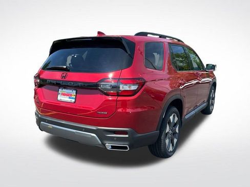 New 2026 Honda Pilot Touring image 5