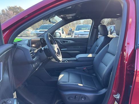 New 2026 Chevrolet Traverse LT w/ Sun and Wheel Package image 9