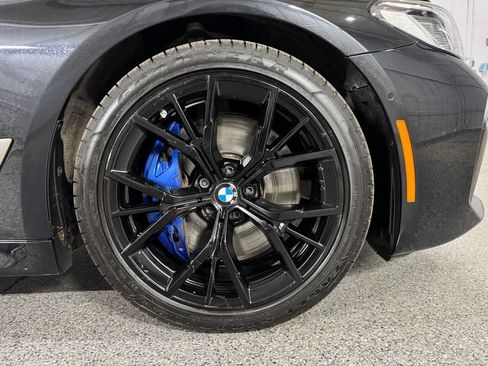 Used 2023 BMW M550i xDrive AWD/4WD image 5