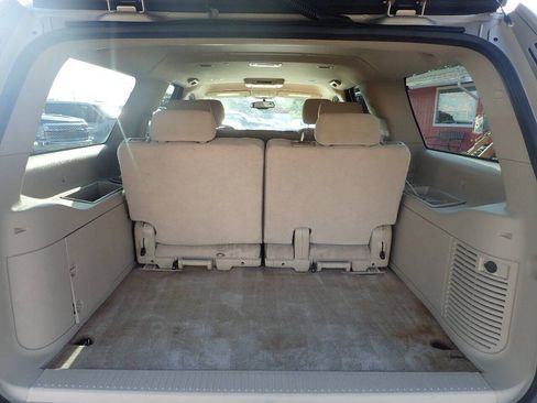 Used 2008 Chevrolet Suburban LT AWD/4WD image 10