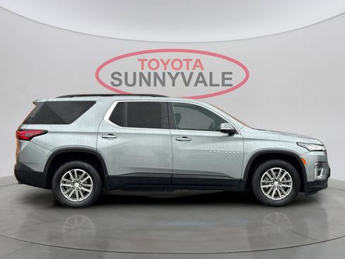 Used 2023 Chevrolet Traverse LT image 9