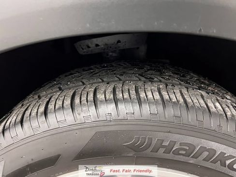 Used 2025 Buick Encore GX Preferred FWD image 18