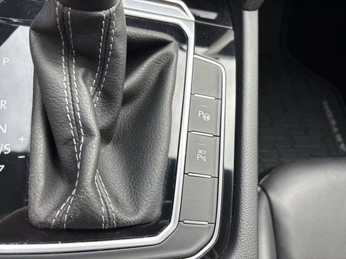 Used 2023 Volkswagen Arteon SEL Premium AWD/4WD image 41