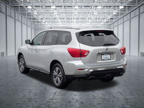 Used 2020 Nissan Pathfinder S AWD/4WD image 3