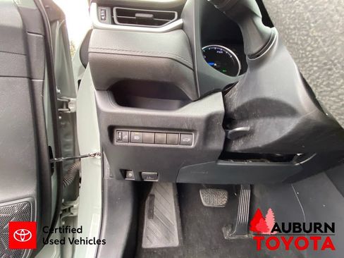 Certified 2021 Toyota RAV4 XLE w/ Convenience Package AWD/4WD image 37