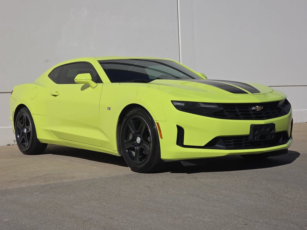 Used 2019 Chevrolet Camaro LT RWD image 6