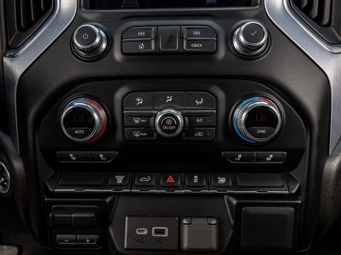 Used 2022 GMC Sierra 2500 SLE w/ SLE Convenience Package image 27