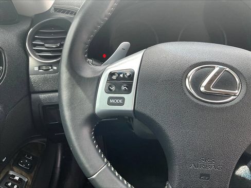 Used 2011 Lexus IS 350C w/ Luxury Pkg RWD image 11