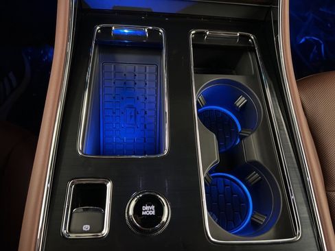 Used 2025 Lincoln Aviator Reserve image 16