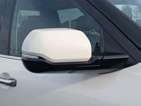 Used 2023 Toyota Tundra Limited image 12