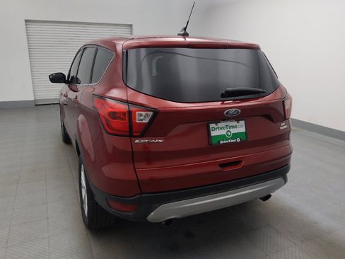 Used 2019 Ford Escape SE FWD image 6
