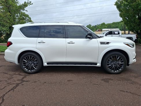 Certified 2023 INFINITI QX80 Premium Select w/ Cargo Package AWD/4WD image 7