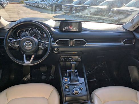 Used 2019 MAZDA CX-5 Touring image 16