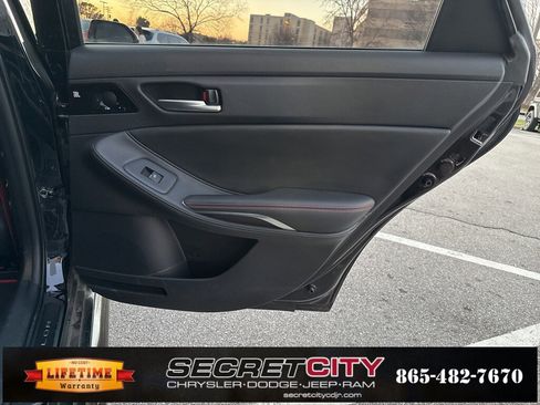 Used 2021 Toyota Avalon TRD image 13