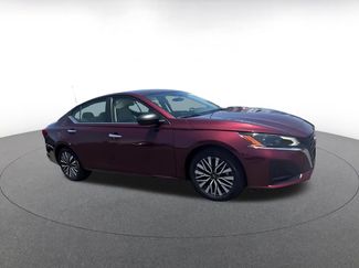 Used 2025 Nissan Altima 2.5 SV FWD video 2