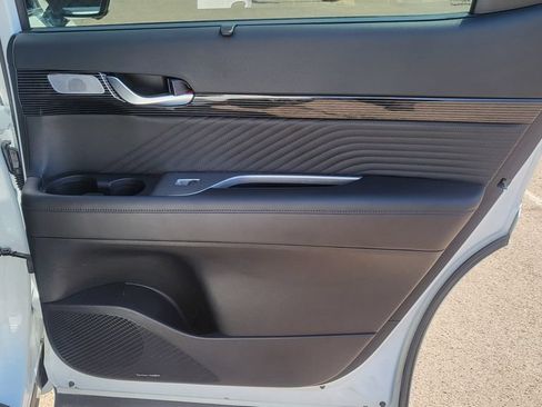 Used 2025 Hyundai Palisade Calligraphy FWD image 23