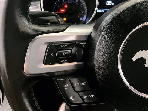 Used 2019 Ford Mustang GT RWD image 17