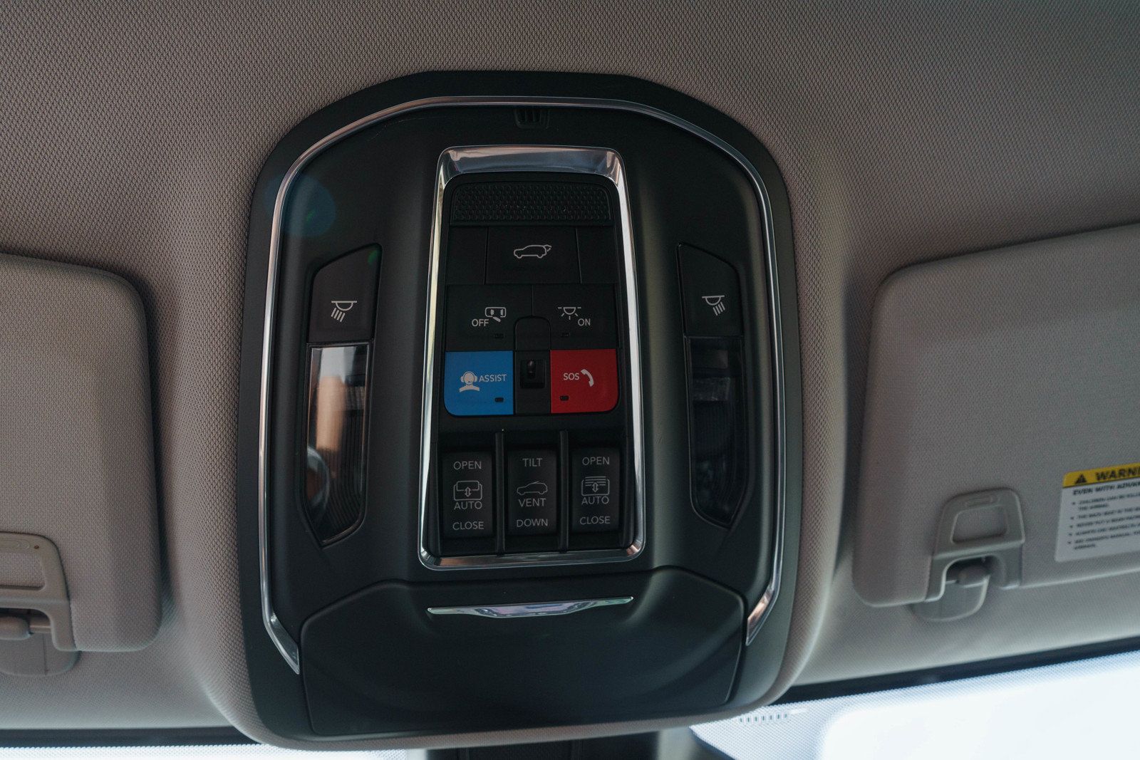 Used 2023 Jeep Grand Cherokee 4WD 4xe w/ Luxury Tech Group II image 31