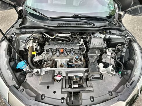 Used 2021 Honda HR-V EX image 20