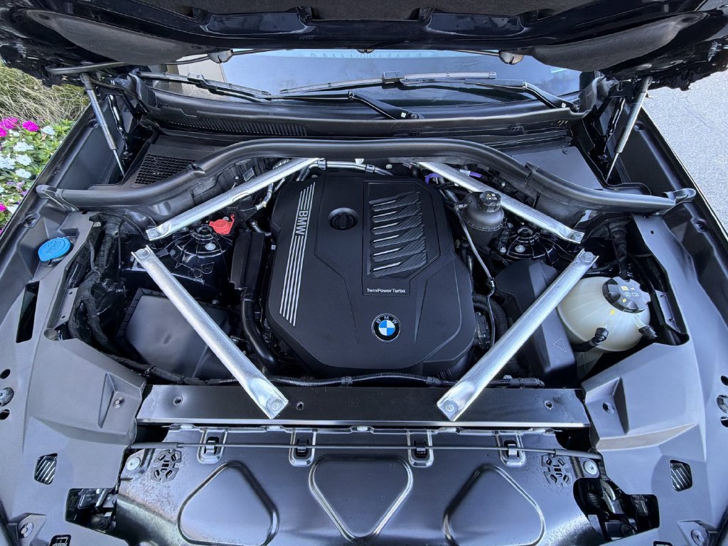 Used 2023 BMW X5 xDrive40i w/ M Sport Package AWD/4WD image 17