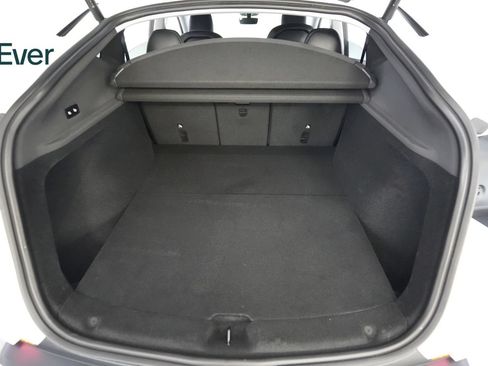 Used 2026 Tesla Model Y Long Range RWD image 8