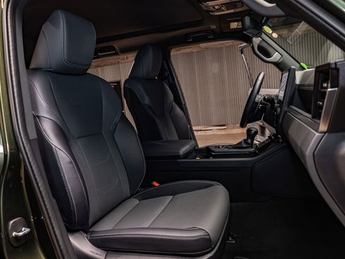 Used 2026 Lexus GX 550 Luxury+ w/ Accessory Package (2T) image 27