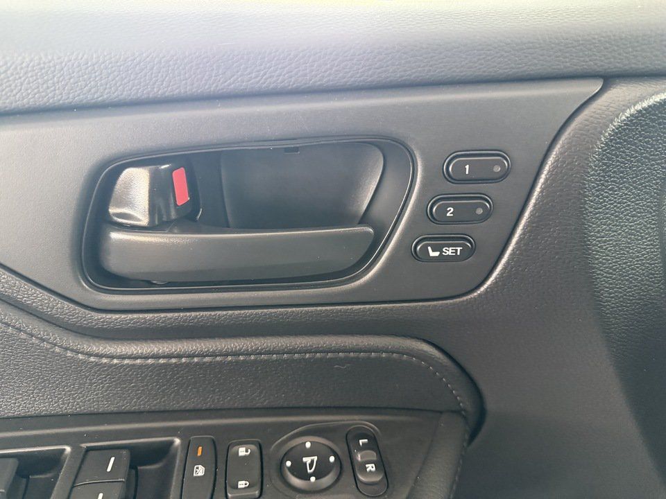 Used 2025 Honda Odyssey Sport-L image 28