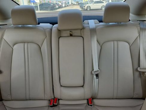 Used 2019 Lincoln MKZ Premiere FWD image 18