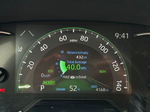 Used 2025 Toyota RAV4 LE image 32