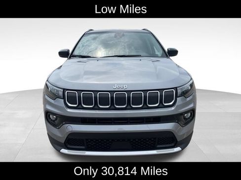 Used 2022 Jeep Compass Limited AWD/4WD image 2
