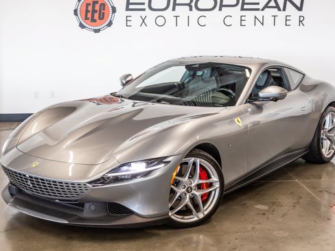 Used 2021 Ferrari Roma RWD image 6