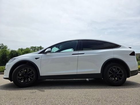 Used 2023 Tesla Model X AWD/4WD image 18