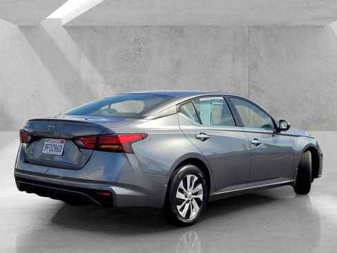 Used 2023 Nissan Altima 2.5 S FWD image 4