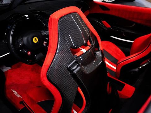 Used 2020 Ferrari 488 Pista Spider RWD image 13