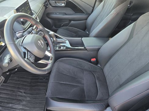 Certified 2025 Acura ADX A-Spec image 19