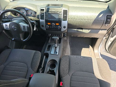 Used 2018 Nissan Frontier PRO-4X AWD/4WD image 17