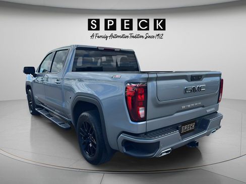 Used 2024 GMC Sierra 1500 Elevation w/ Elevation Premium Package AWD/4WD image 4